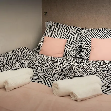 Premium By The Danube With Ac Lägenhet *