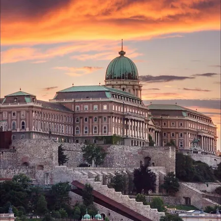 Premium By The Danube With Ac