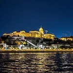 Premium By The Danube With Ac شقة *