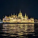 Premium By The Danube With Ac * بودابست